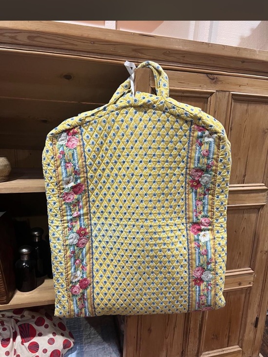 Vera Bradley Handbags - Vera Bradley Garment Bag in Retired Elizabeth Pattern